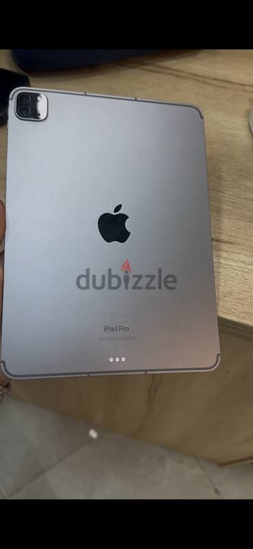 Ipad Pro 2TB 11 inch M2 Wifi + Cellular 1