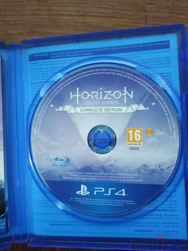 لعبة fifa 20 و horizon zero dawn CD ps4 4