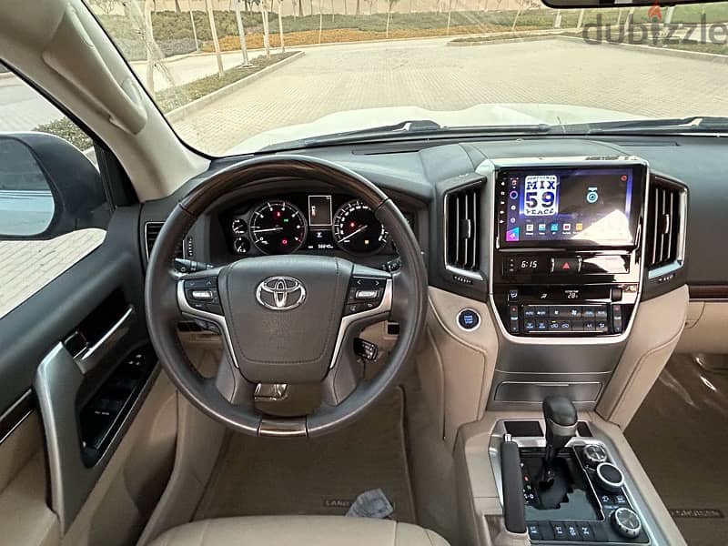 Toyota Land Cruiser 2021 1