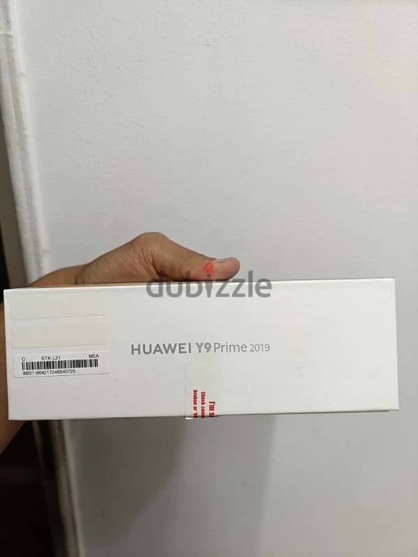 موبايل Huwaei y9 prime 2019 بحالة ممتازة جدا معاها العلبة والشاحن 6