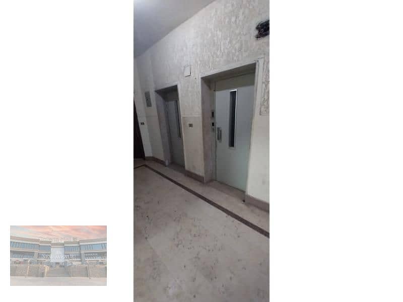 Clinic for sale at Nakhla Almotieai Triumph square        MA-AD 145 5