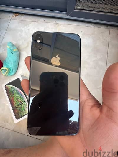 ايفون xs max