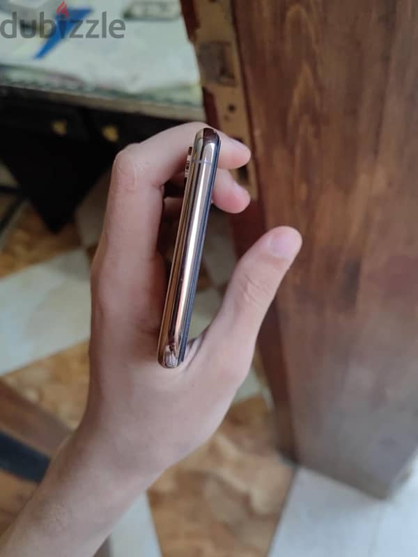 Xs max 256  بطاريه %98 5