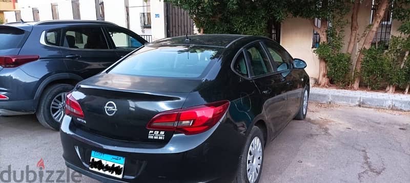 Opel Astra 2013 بيتي 4