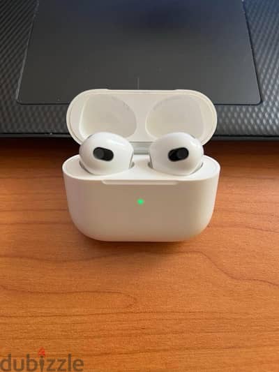 AirPods