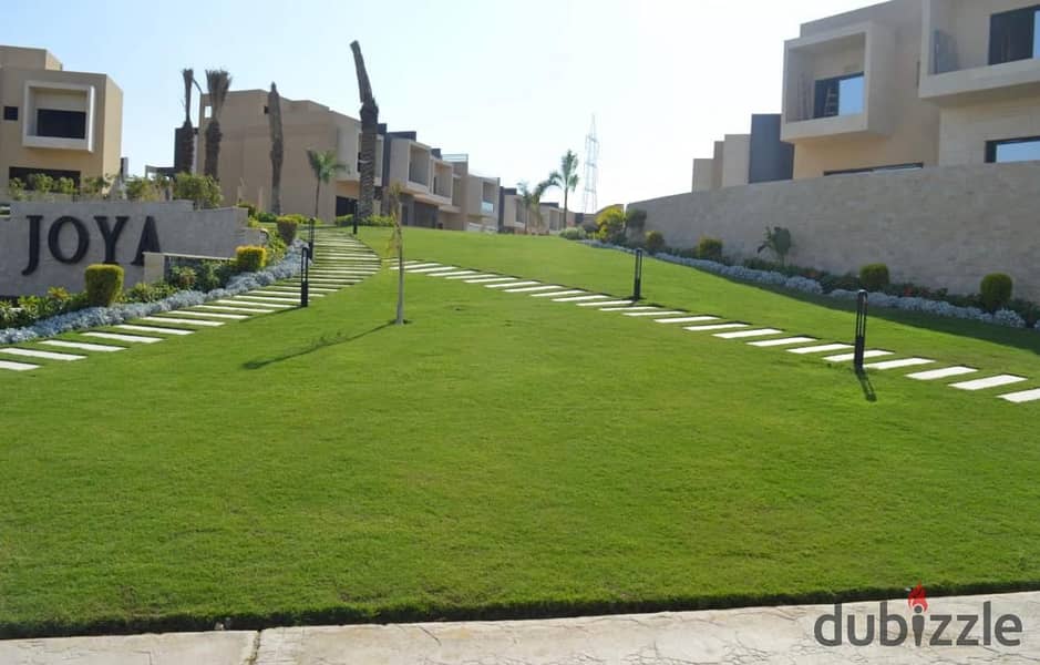 View and receive immediately a penthouse with a landscape view in installments, a prime location in Sheikh Zayed in JOYA 16