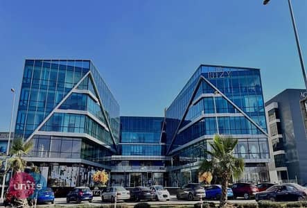 For Rent , an administrative office in Ritzy Mall, Sheikh Zayed. The mall is located in front of Greens Compound and behind Saudi Market.