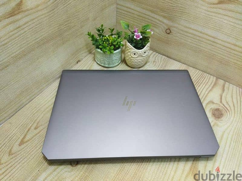 HP zbook 15 g5 4