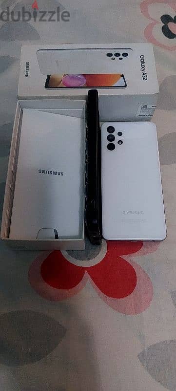 موبايل سامسونج a32 . Samsung A32 بحاله كسر كسر زيرو بكل حاجته