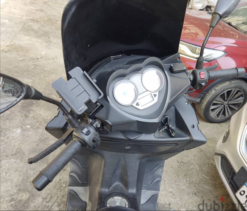 Benelli Zafferano 250 CC Scooter بينللى زافيرانو 5