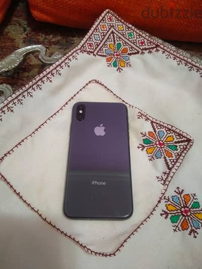 I phone   x  للبيع او البدل