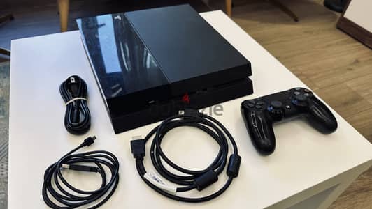 Playstation 4 - 500 GB - Used - Perfect Condition