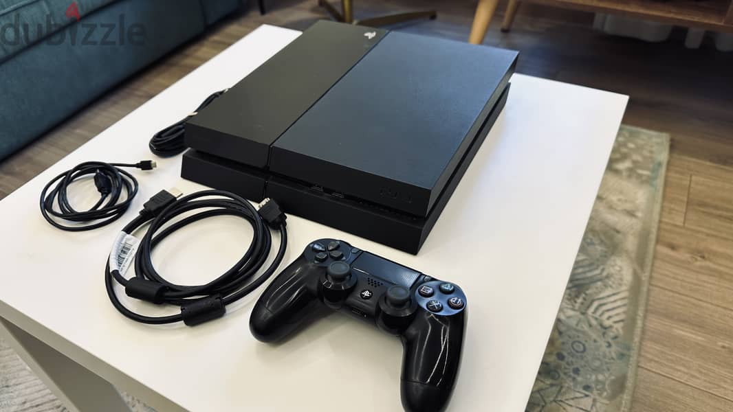 Playstation 4 - 500 GB - Used - Perfect Condition 1