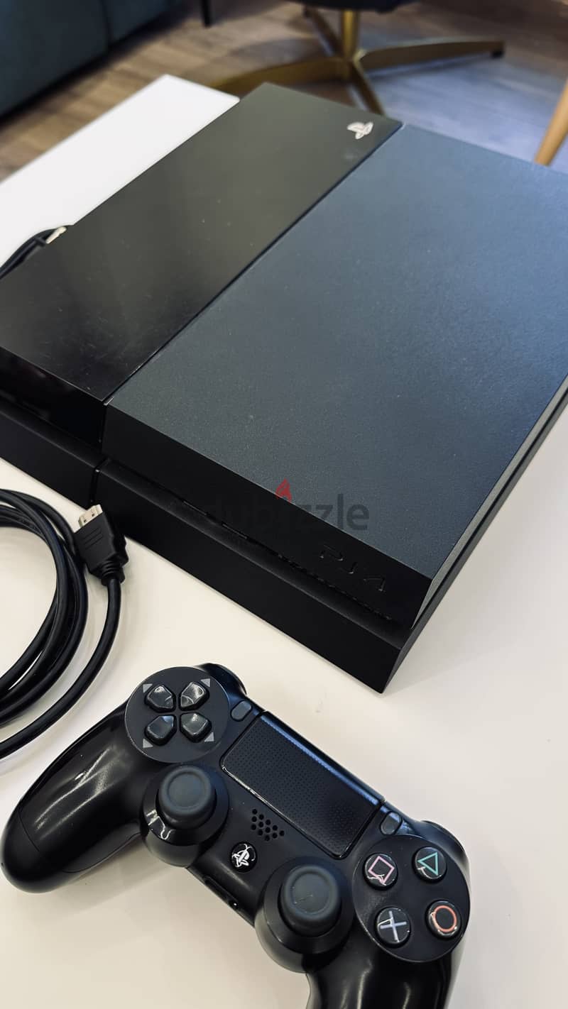 Playstation 4 - 500 GB - Used - Perfect Condition 3