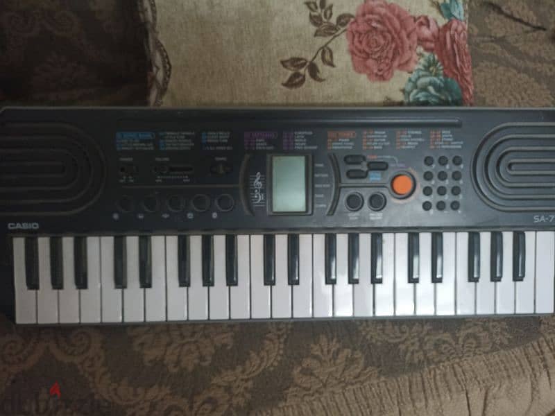 piano Casio sa-77 1