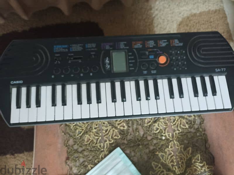 piano Casio sa-77 3