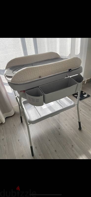 2in1 Chicho bath and changing table 1