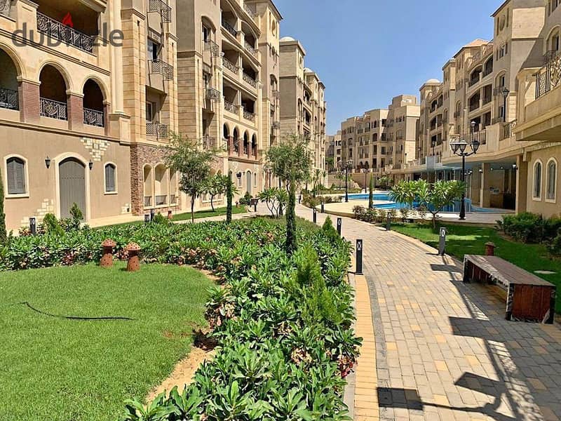 Apartment for sale 153 m with private roof, immediate delivery in the Fifth Settlement 9