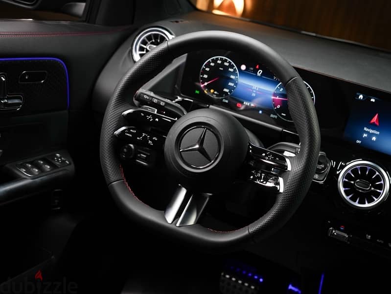 Mercedes-Benz GLA 180 AMG 2024 8