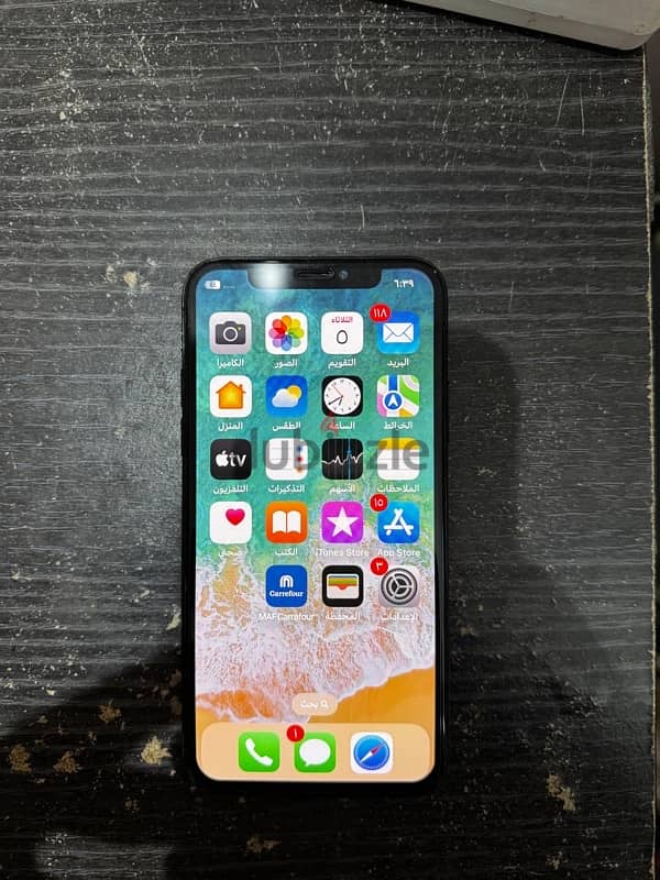 iPhone X 64GB - Black 2