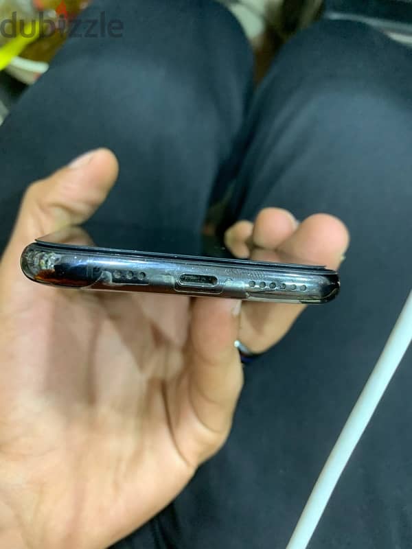 IPhone 11 Pro 1