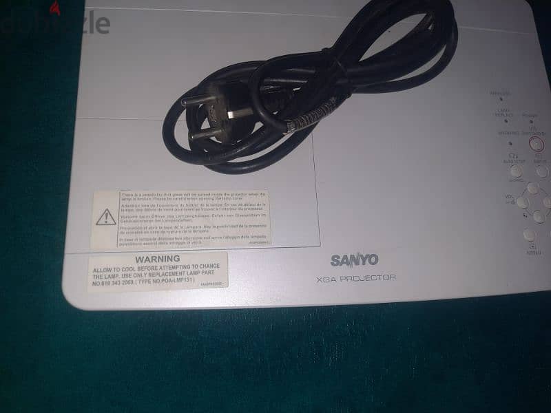 بروجكتور SANYO 5