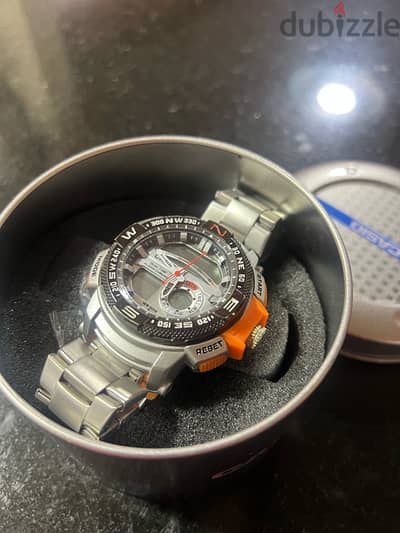 ساعة casio c- shock اصلية