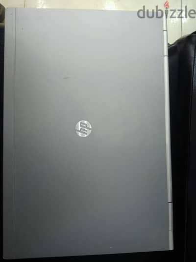 لاب توب hp سعره 2000 جيل 2    معالج i5 خش خلص علي طول