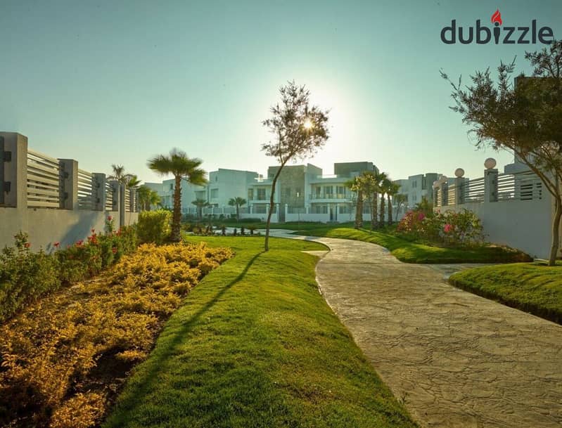 Immediate delivery Twin House, 335m², in Cleopatra Square Compound, Sheikh Zayed, with installment options available. 12