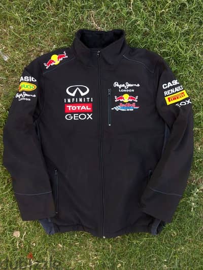 Authentic Vintage Red Bull 2011-2015  soft shell jacket