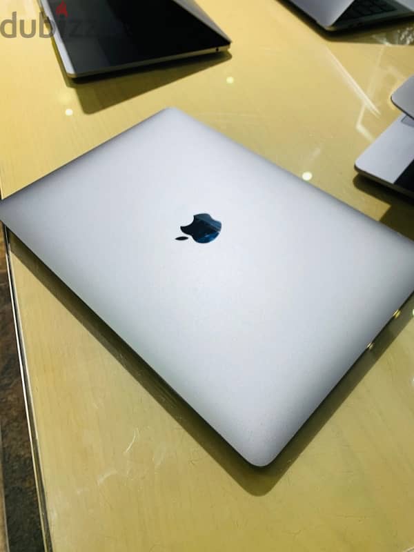 macbook pro 2017 13 inch 7