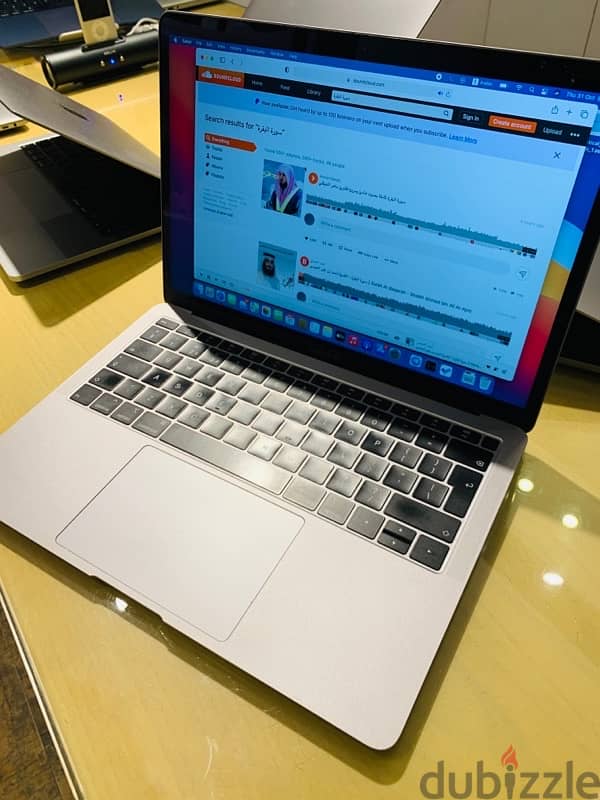 macbook pro 2017 13 inch 8