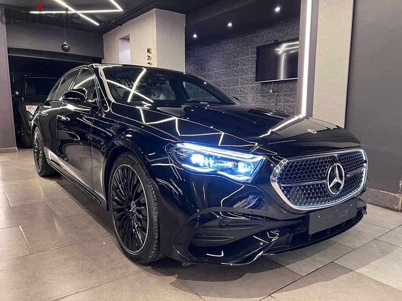 Mercedes-Benz E200 AMG 2024 وكيل 1