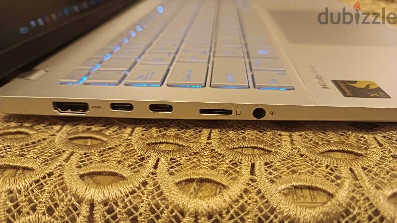 Asus vivobook S15 - SnapDragon X Elite 6