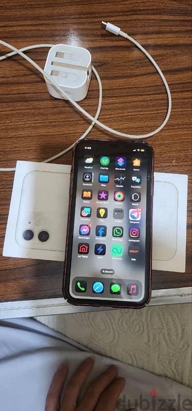 iphone 11 128 white للبيع