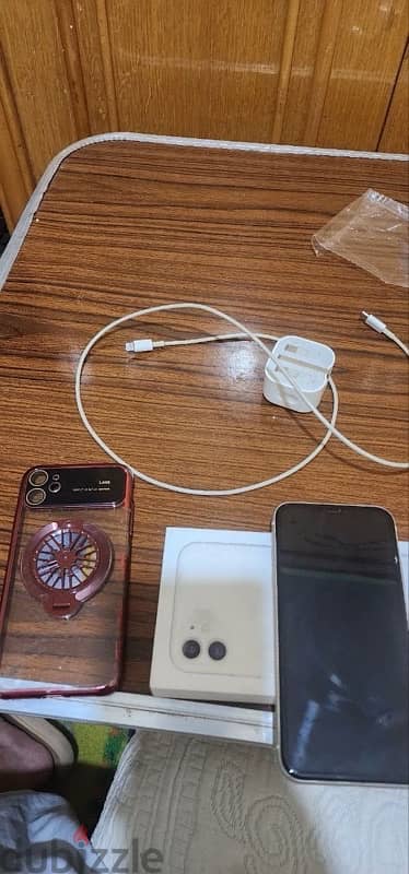 iphone 11 128 white للبيع 3