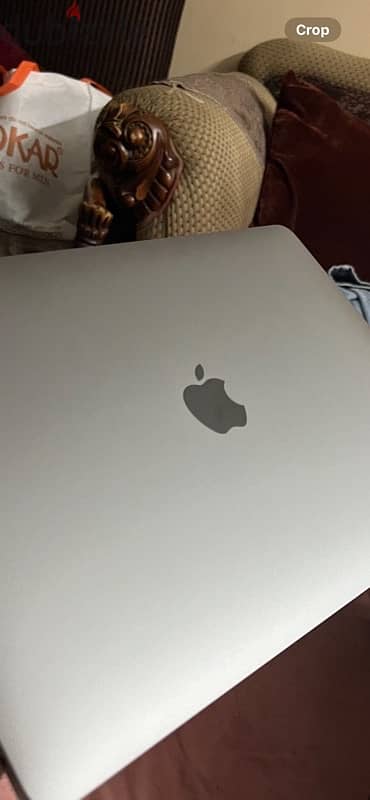 macbook air m1  لسه ف الضمان 4