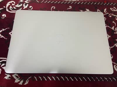 MacBook Pro 2018 Core I9 15 inches 1 Tb