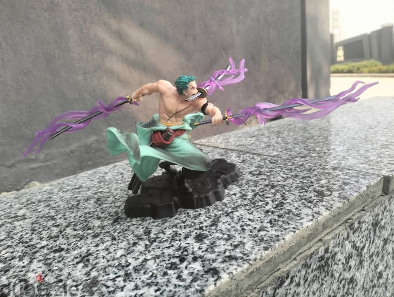 zoro figure 2