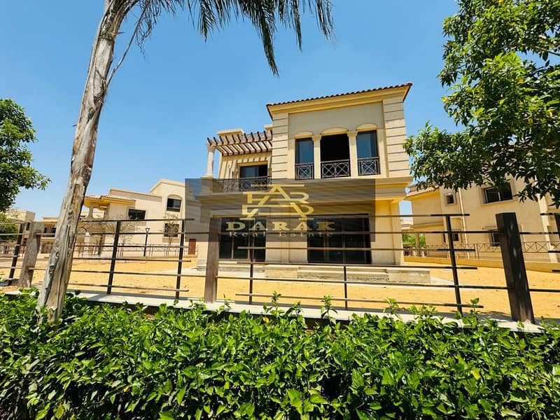 Villa for Sale in Madinaty - 5 Bedrooms, Immediate Handover with Lowest Total Contract Value and 7-Year Payment Plan 0