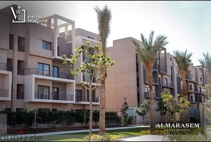 Apartment للبيع متشطبه وجاهزه للسكن ف كمبوند فيفث سكوير المراسم التجمع 3