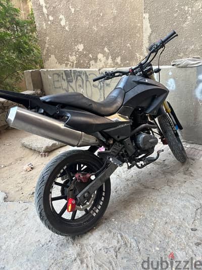 موتوسيكل بنيلي 200cc vlx