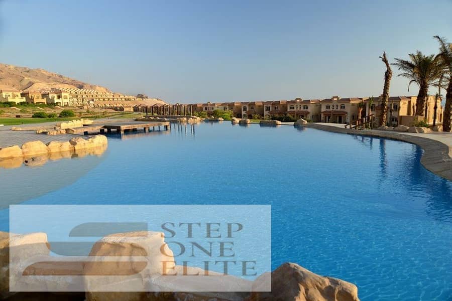 In Telal Al Sokhna - Telal Al Sokhna chalet for sale (snapshot price) directly on the sea 3