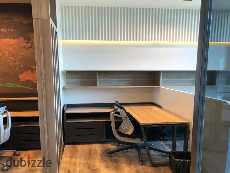 Office for rent at top 90 Mall 250SQM Fully Furnished 28