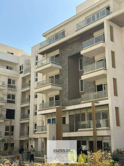 Apartment for sale in Mountain View iCity Compound, area of ​​160 meters + 40 meters, prime location, Ready to move