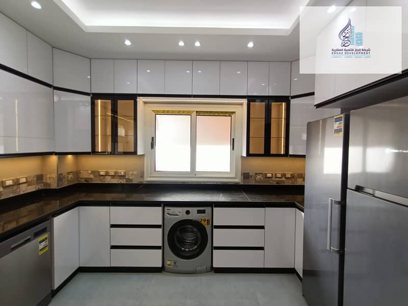 305sqm apartment in Beit Al Watan, alasasy 6th of October City, 5 rooms 9