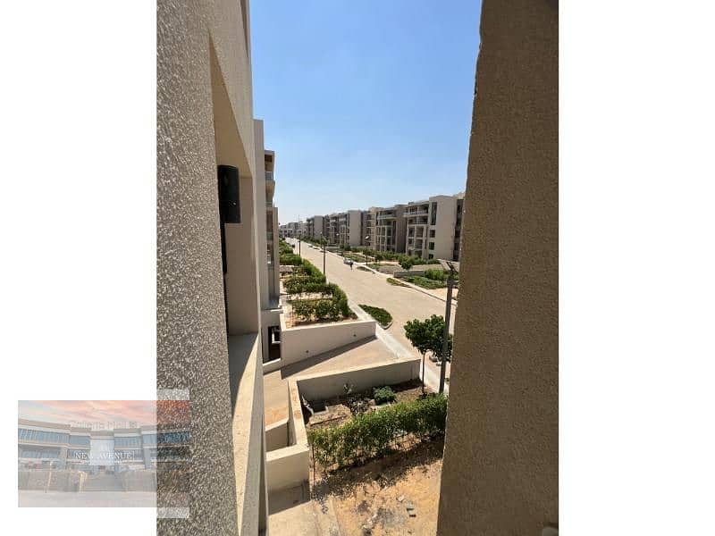 Apartmetn prime location 3 bedrooms with installments 4