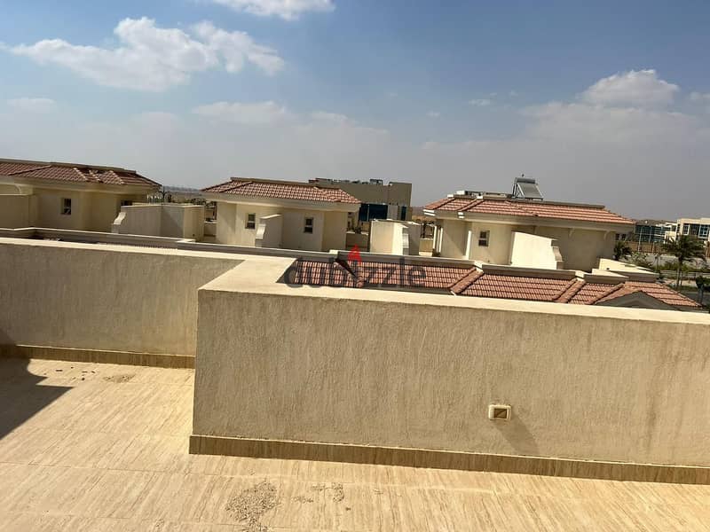 Town house for sale 391m New capital el maqsed 6