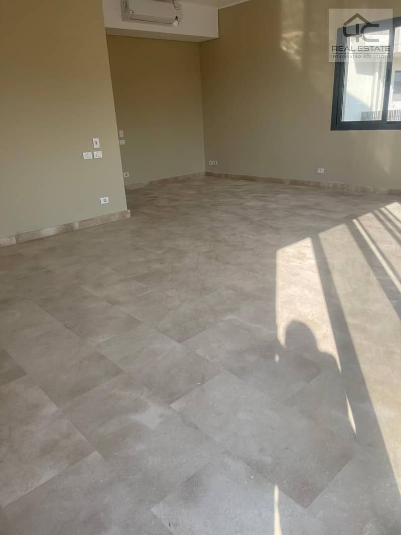 Ready to move a fully finished apartment 3 bedrooms and nanny room with down payment and installments for sale in Sodic Villette 3