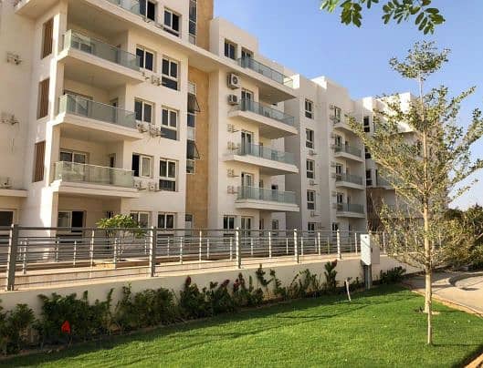 A garden apartment in one of the most strategic locations, close to all essential services and major roads, in Mountain View iCity. 2